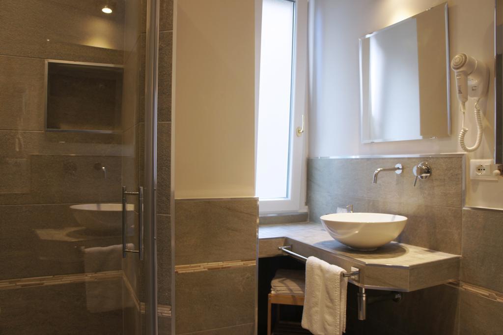 Bed & Breakfast Roman Suite Guest House *
