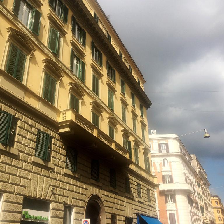 Bed & Breakfast Roman Suite Guest House Roma