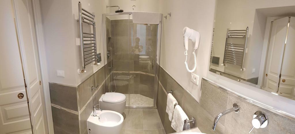 Roman Suite Guest House Bed and breakfast Roma